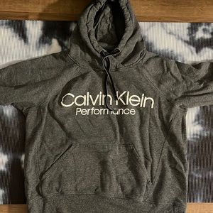 Got this from a vintage store. Clearing my wardrobe rn.